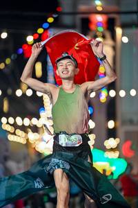 BIB: 1003
                            <button type="button" onclick="openModal(24884876)" class="btn btn-primary btn-sm float-right btn-popup" data-toggle="modal" data-target=".modal-high-quality">
                        <i class="fas fa-shopping-cart"></i> Add to Cart
                    </button>
                                            <button type="button" onclick="isThisMe(24884876, true)" class="btn btn-success btn-sm float-right btn-popup btn-isme hidden" data-toggle="tooltip" data-placement="bottom" title="นี่คือรูปของคุณใช่ไหม คลิกที่นี่เพื่อเอาเข้าอัลบั้ม">
                        <i class="fas fa-plus"></i> Add to album
                    </button>
                    <button type="button" onclick="isThisMe(24884876, false)" class="btn btn-warning btn-sm float-right btn-popup btn-isnotme hidden">
                        <i class="fas fa-ban"></i> Remove from album
                    </button>